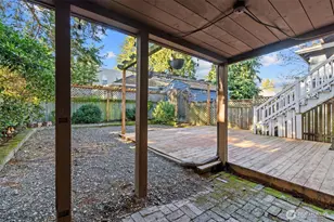 1721 3rd Ave N, Seattle, WA 98109 - Photo 35