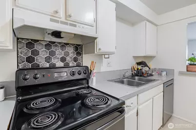 3425 S 176th Street #282, SeaTac, WA 98188 - Photo 9