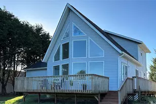 570 Canal Dr NE, Ocean Shores, WA 98569 - Photo 1