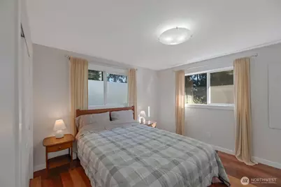 2840 108th Avenue SE, Bellevue, WA 98004 - Photo 9