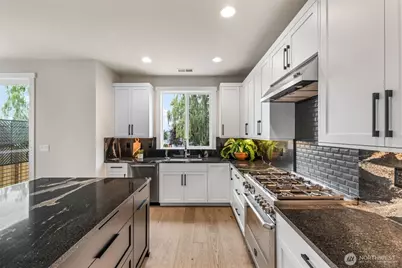 429 Ton-A-Wan-Da Avenue NE, Tacoma, WA 98422 - Photo 9