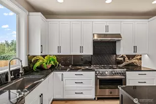 429 Ton-A-Wan-Da Ave NE, Tacoma, WA 98422 - Photo 11