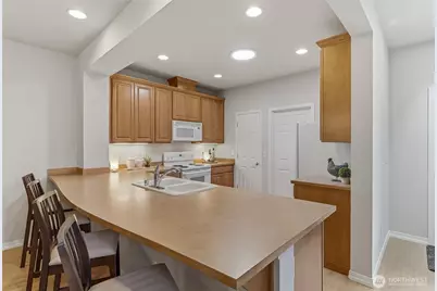 22818 NE 132nd Place, Redmond, WA 98053 - Photo 11