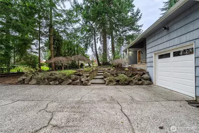 17104 Dayton Avenue N, Shoreline, WA 98133 - Photo 3