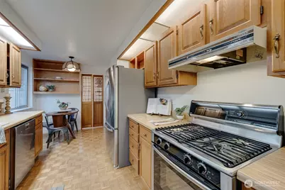 17104 Dayton Avenue N, Shoreline, WA 98133 - Photo 11