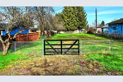 2117 E 5th Avenue, Port Angeles, WA 98362 - Photo 1