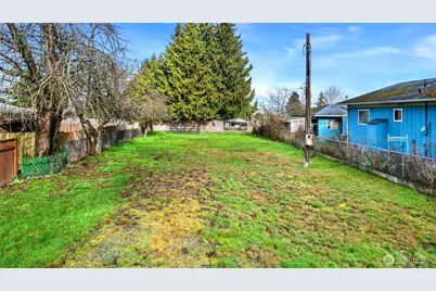 2117 E 5th Avenue, Port Angeles, WA 98362 - Photo 3