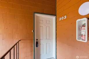 7320 N Skyview Ln, Tacoma, WA 98406 - Photo 3