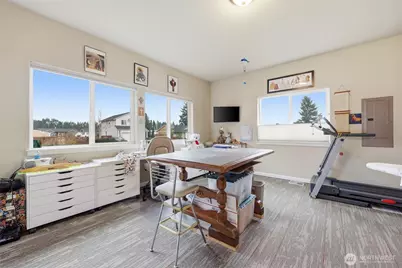 9235 180th Lane SW, Rochester, WA 98579 - Photo 29