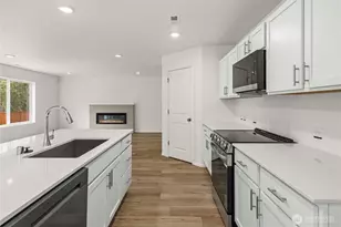 661 Salzer Crk Dr, Centralia, WA 98531 - Photo 9