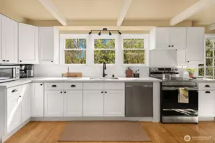 19011 176th Ave NE, Woodinville, WA 98072 - Photo 21