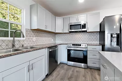 9719 Sheridan Avenue S, Tacoma, WA 98444 - Photo 11