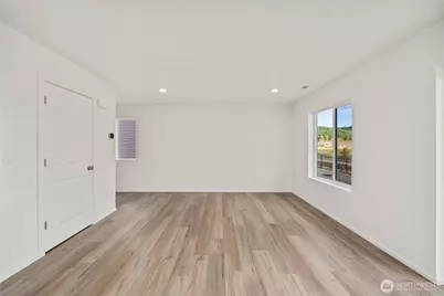 667 Salzer Creek Drive, Centralia, WA 98531 - Photo 11