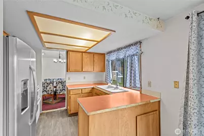 9233 S 239th Street, Kent, WA 98031 - Photo 13