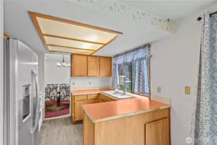 9233 S 239th St, Kent, WA 98031 - Photo 13