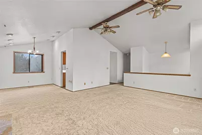 9233 S 239th Street, Kent, WA 98031 - Photo 9