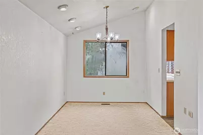 9233 S 239th Street, Kent, WA 98031 - Photo 11