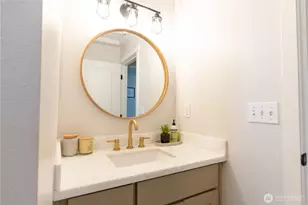 10521 Lake View Dr, Lake Stevens, WA 98258 - Photo 15