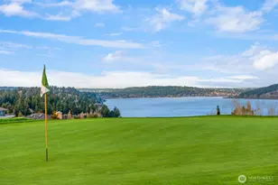 8046 Fairway Dr NE, Seattle, WA 98115 - Photo 37