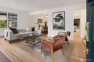 8046 Fairway Dr NE, Seattle, WA 98115 - Photo 3