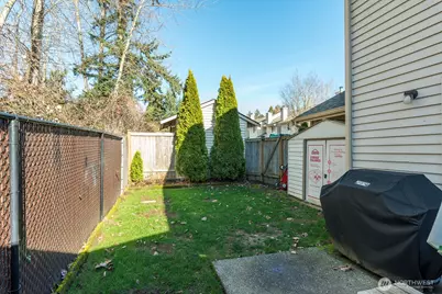 115 124th St SE #B8, Everett, WA 98208 - Photo 23