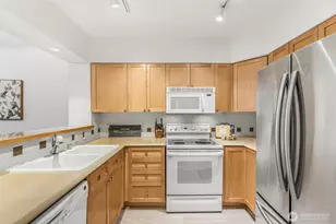 1525 NW 57th St, Seattle, WA 98107 - Photo 5