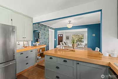 8014 17th Avenue NW, Seattle, WA 98117 - Photo 13