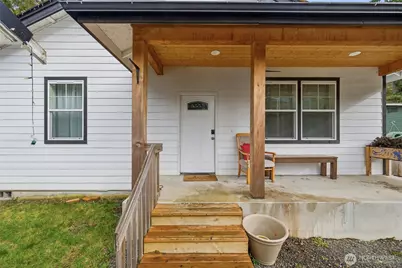 8470 Golden Valley Drive, Maple Falls, WA 98266 - Photo 3