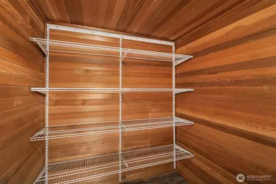 9277 Spear Place S, Seattle, WA 98118 - Photo 17