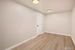 9277 Spear Pl S, Seattle, WA 98118 - Photo 25