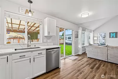 310 Orting Avenue NW, Orting, WA 98360 - Photo 7