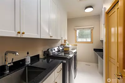 23317 SE 37th Street, Sammamish, WA 98075 - Photo 27