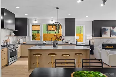 2558 30th Avenue W, Seattle, WA 98199 - Photo 5