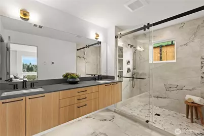 2558 30th Avenue W, Seattle, WA 98199 - Photo 21