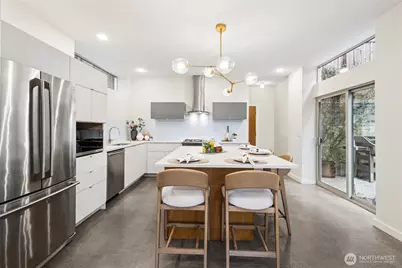 4462 31st Avenue S, Seattle, WA 98108 - Photo 7