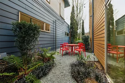 4462 31st Avenue S, Seattle, WA 98108 - Photo 9