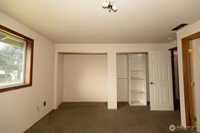 10210 C Street E, Tacoma, WA 98445 - Photo 7