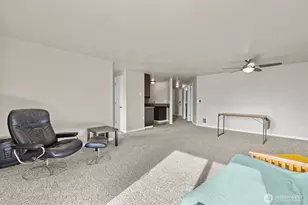 9815 Holly Dr, Everett, WA 98204 - Photo 3