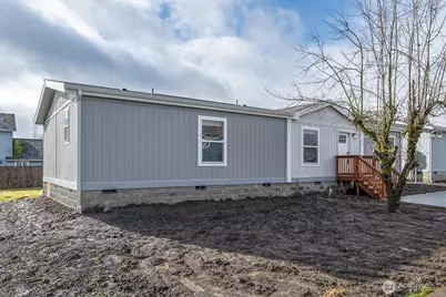 601 Helton Street #1/2, Castle Rock, WA 98611 - Photo 3