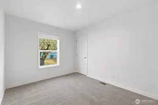 601 Helton St, Castle Rock, WA 98611 - Photo 17