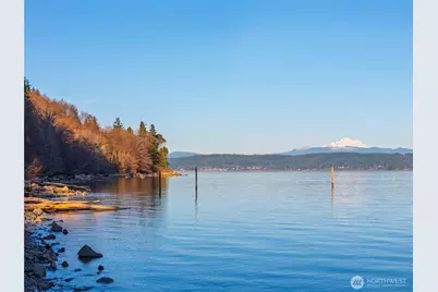 453 Jackrabbit Lane, Oak Harbor, WA 98277 - Photo 1