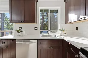 9211 NE 136th Pl, Kirkland, WA 98034 - Photo 9