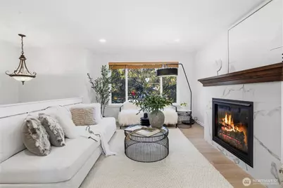 9211 NE 136th Pl, Kirkland, WA 98034 - Photo 3