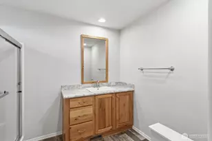 601 Helton St, Castle Rock, WA 98611 - Photo 23