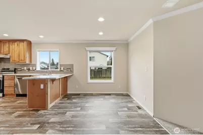 601 Helton Street, Castle Rock, WA 98611 - Photo 7