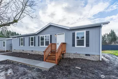 601 Helton Street, Castle Rock, WA 98611 - Photo 3