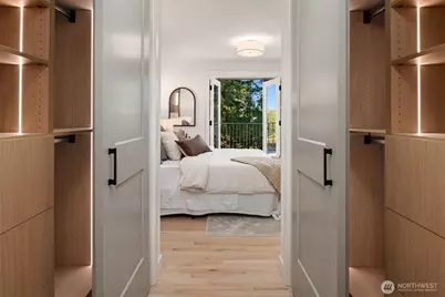 1023 109th Avenue SE, Bellevue, WA 98004 - Photo 21