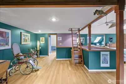 5833 Woodlawn Avenue N, Seattle, WA 98103 - Photo 17