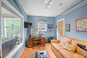 5833 Woodlawn Ave N, Seattle, WA 98103 - Photo 11