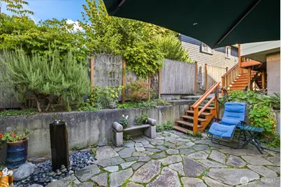 5833 Woodlawn Avenue N, Seattle, WA 98103 - Photo 37